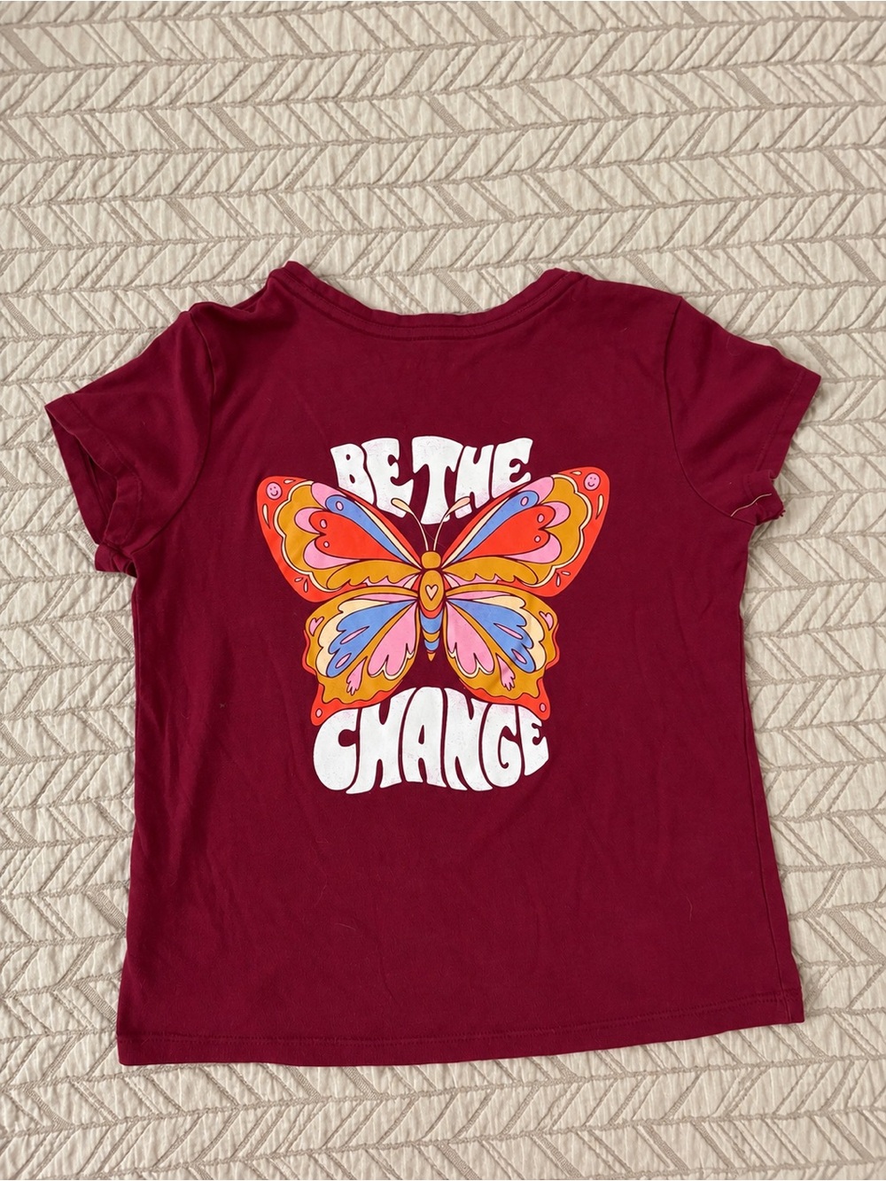 Old Navy Girls Size 8 Be The Change Butterfly Graphic T-Shirt Burgundy